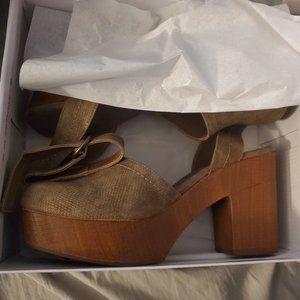 White Mountain Tuition Platform Heels